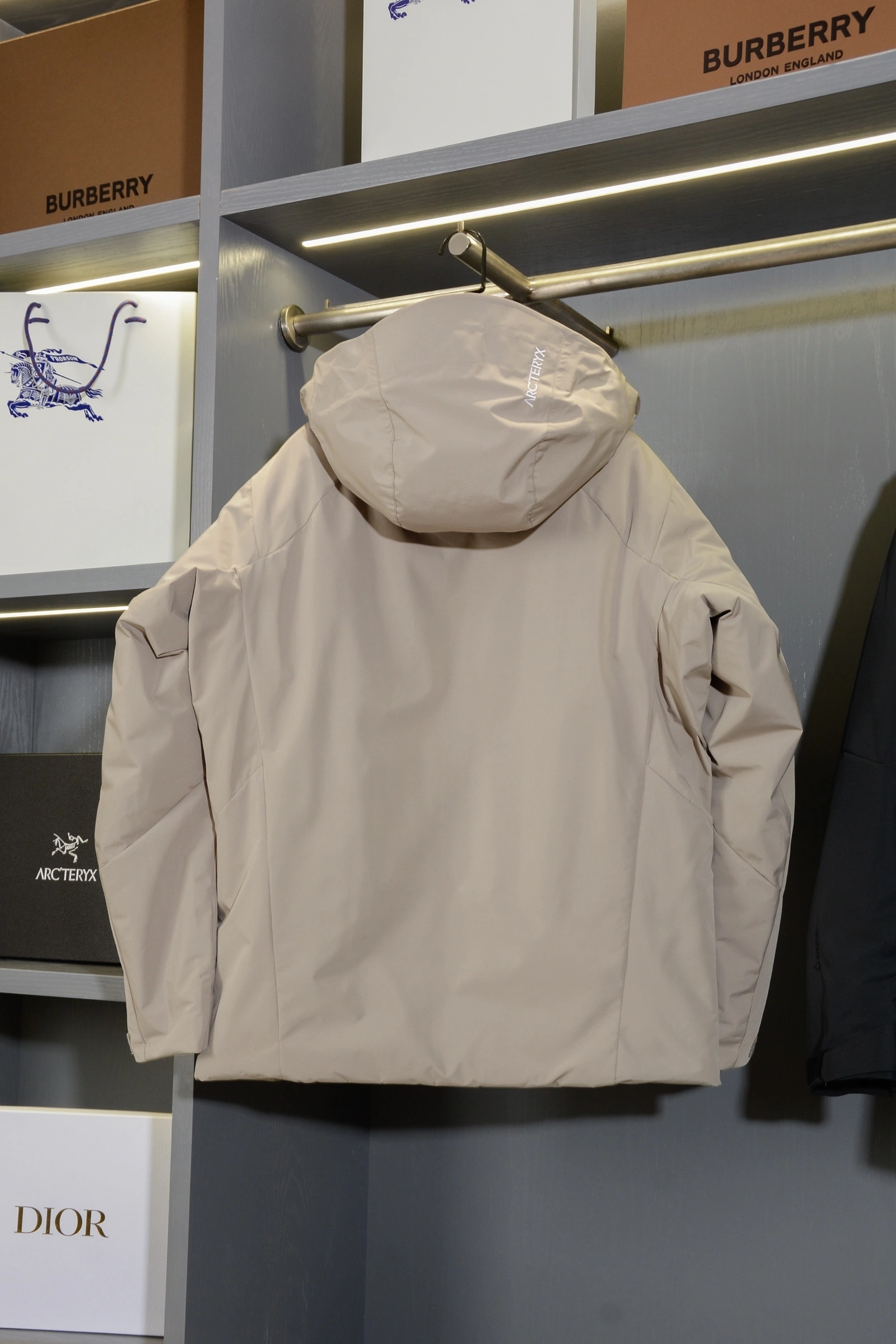wg.luxury- 1r3t5ryx embroidery padded jacket 3colour item:E-F020H2705-3